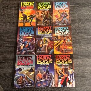 Vintage Hardy Boys Casefiles Mystery Paperback Books